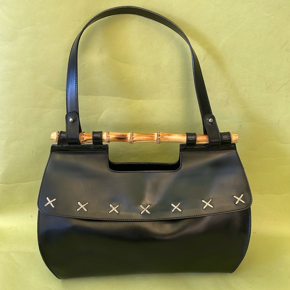 Vintage black Claudia Firenze leather purse with bam handle
